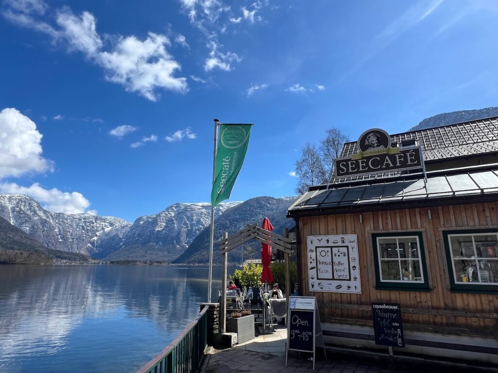 Seecafe Hallstatt entrance